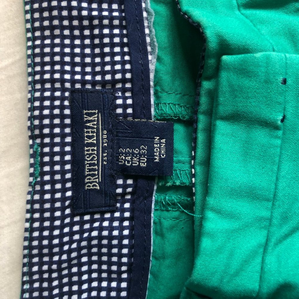 Shorts - Picture 3 of 3